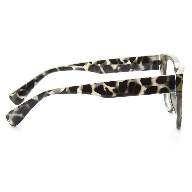 Greta Solid Frame Clear Cat Eye Glasses